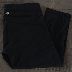 Black Lululemon crops